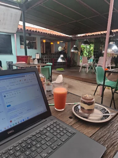 Eva Café Bar e Botânica